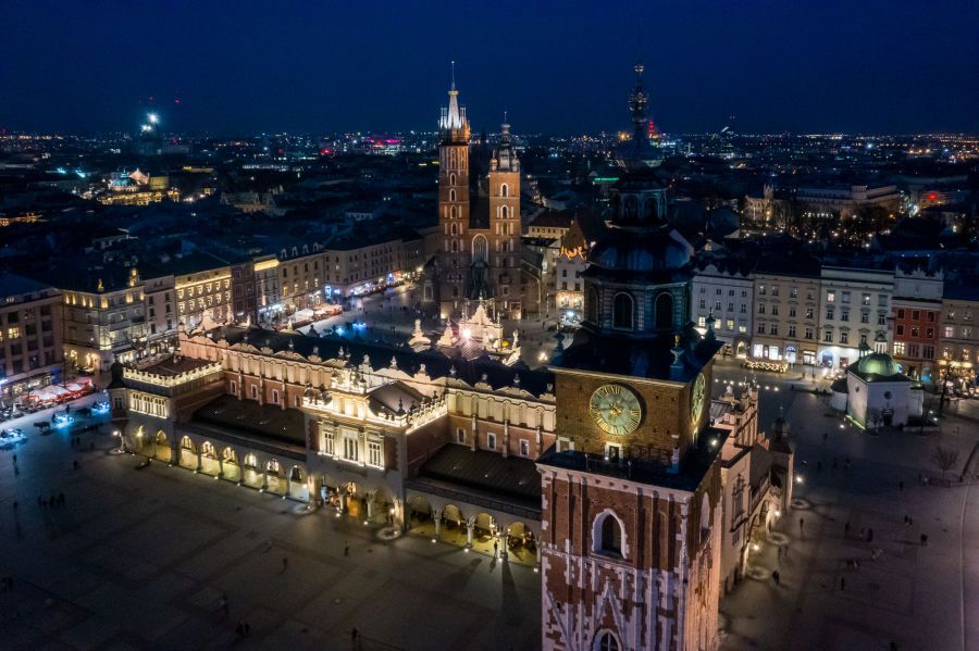 Majchrowski podpisał rozporządzenie. Jakie imprezy będą się wciąż odbywać na Rynku Głównym?