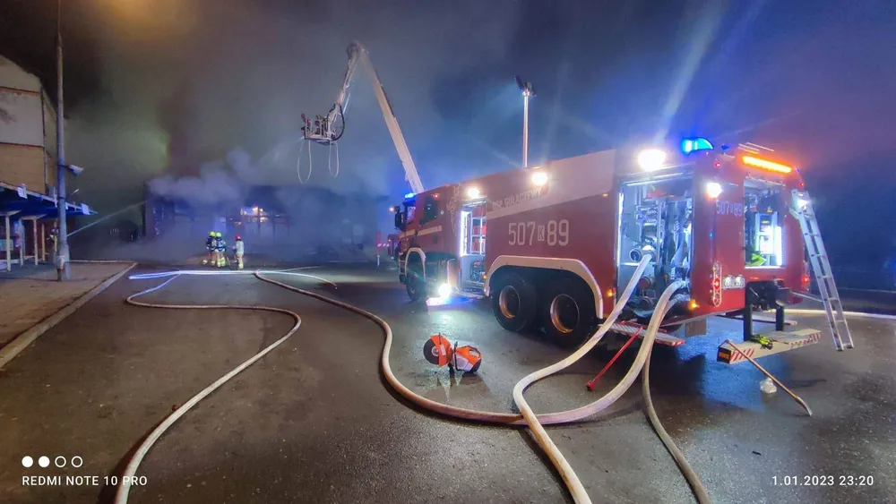  Foto Olkusz Gro ny Po ar Poczekalni Ca y Budynek W Ogniu Stra acy 