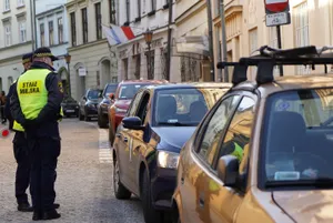 Okazało się, że ich mundury już się nie nadają. Wpadli na rewelacyjny pomysł!