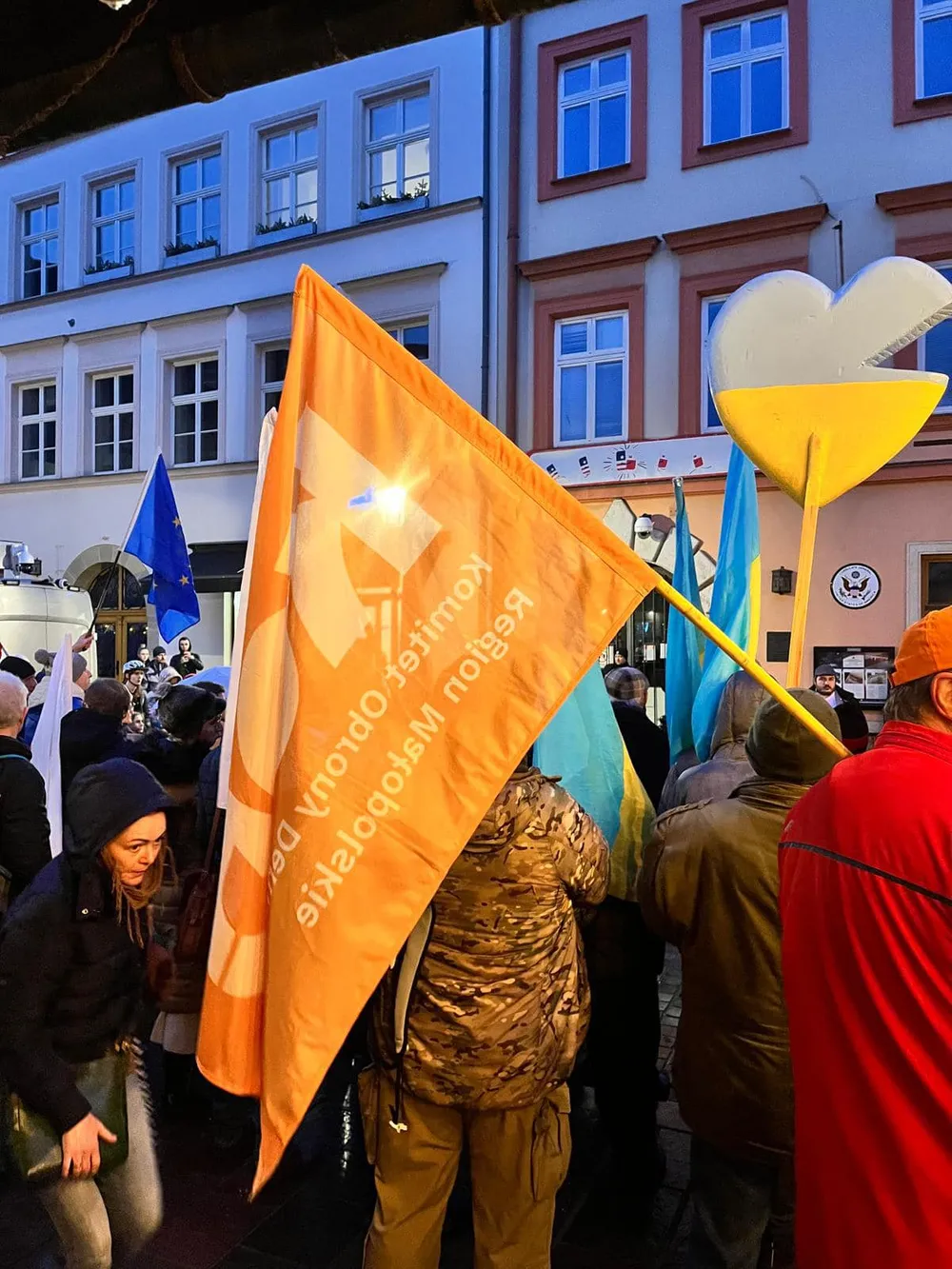 Protestowali Pod Konsulatem NIE Polityce USA Wobec Ukrainy Protestowali Pod Konsulatem NIE Polityce USA Wobec Ukrainy