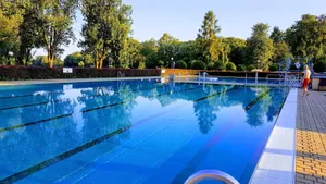 Basen „Wandzianka” już otwarty – niedziela pełna atrakcji i konkurs z nagrodami