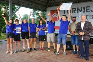 Maszkienice najlepsze w VIII Turnieju Sołectw o Puchar Wójta Gminy Dębno. Lokalna integracja i świetna zabawa w Dołach