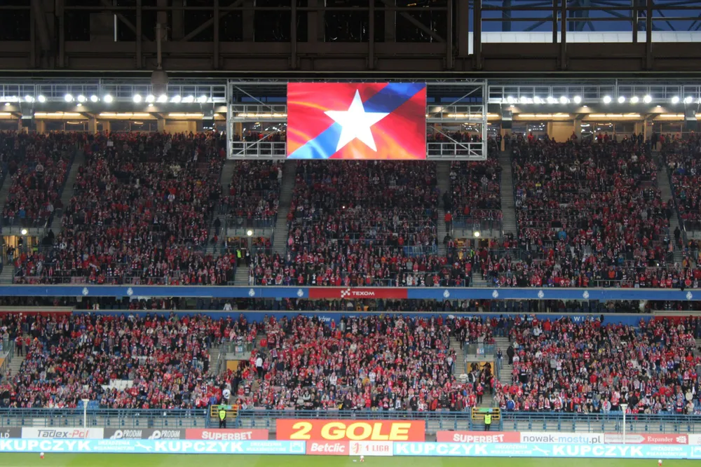 (Nie)spodziewana awaria na stadionie w Tychach. Kibice Wisły nie zostaną wpuszczeni...