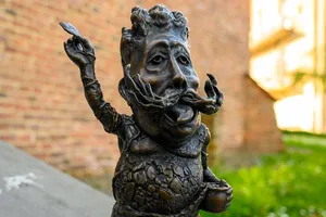 Tarnów w szoku! Zaginął jeden z maszkaronów [AKTUALIZACJA]