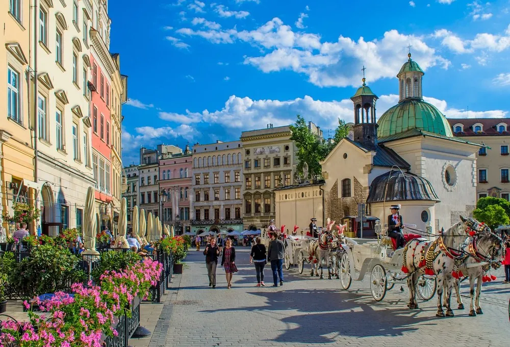 Pogoda na sobotę 19 lipca 2025: Kraków, Tarnów, Nowy Sącz, Miechów, Zakopane. Wraca upalne lato