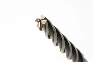 Masz złom HSS? Sprawdź, jak łatwo sprzedać stal szybkotnącą online