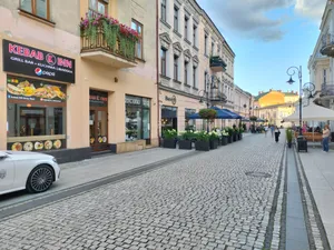 Już dziś otwarcie! Kebab INN w Nowym Sączu kusi libańskim smakiem i zniżką 25% na każde zamówienie!