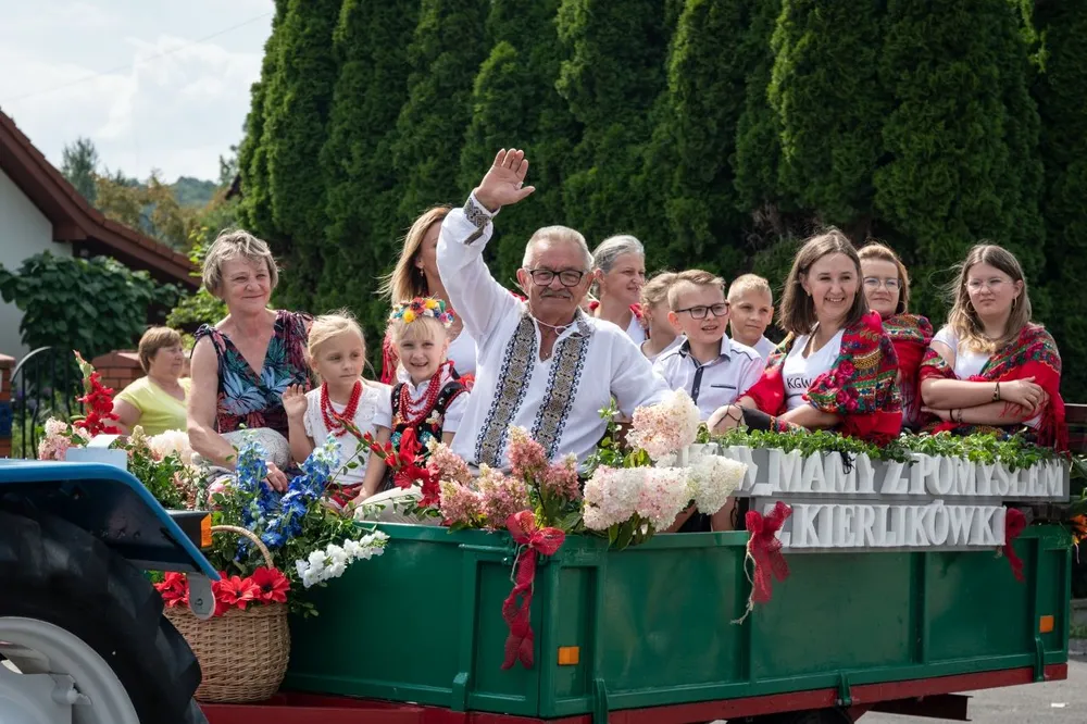 Dożynki Powiatowe z nagrodami. Rolnicy podziękowali za plony