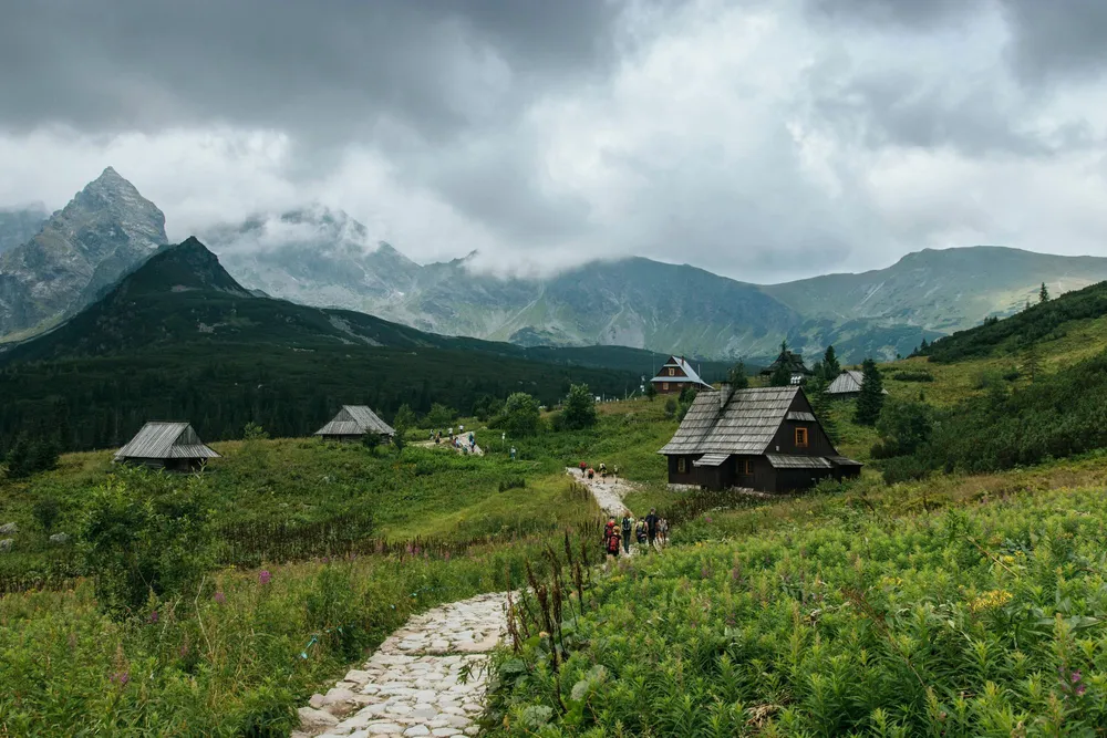 Pogoda 18 sierpnia 2025 – Kraków, Tarnów, Nowy Sącz, Podhale/Tatry, Miechów, Oświęcim, Gorlice