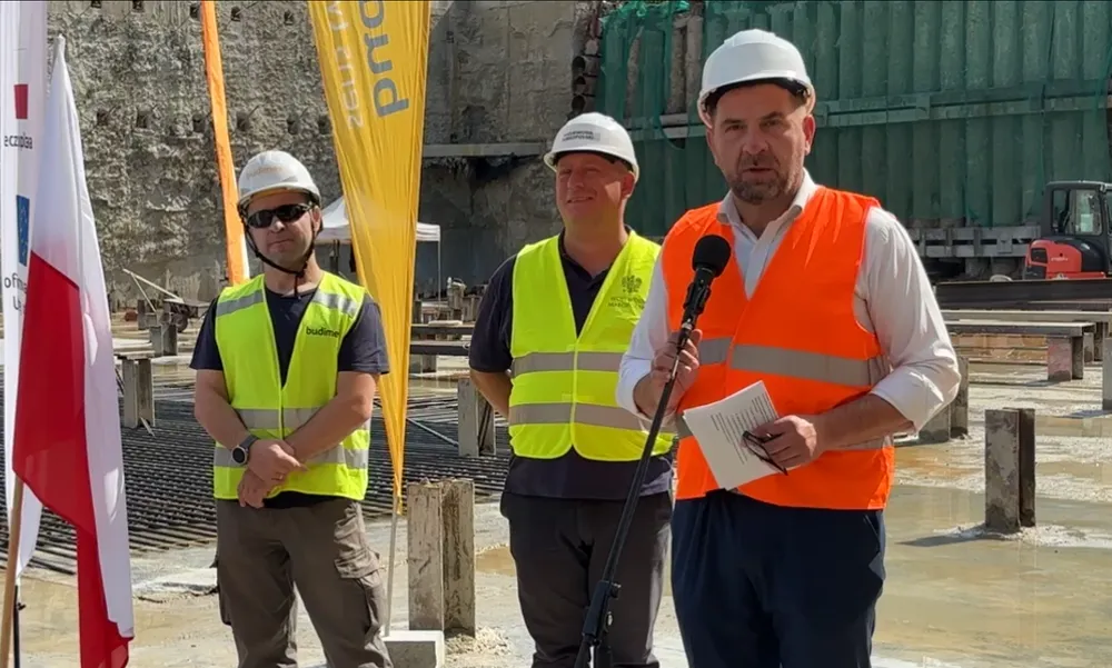 [WIDEO] Budowa obwodnicy Oświęcimia nabiera tempa. Plac budowy wizytowali wojewoda i dyrektor GDDKiA