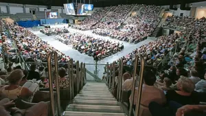 Tysiące osób w TAURON Arenie. Świadkowie Jehowy zjechali do Krakowa