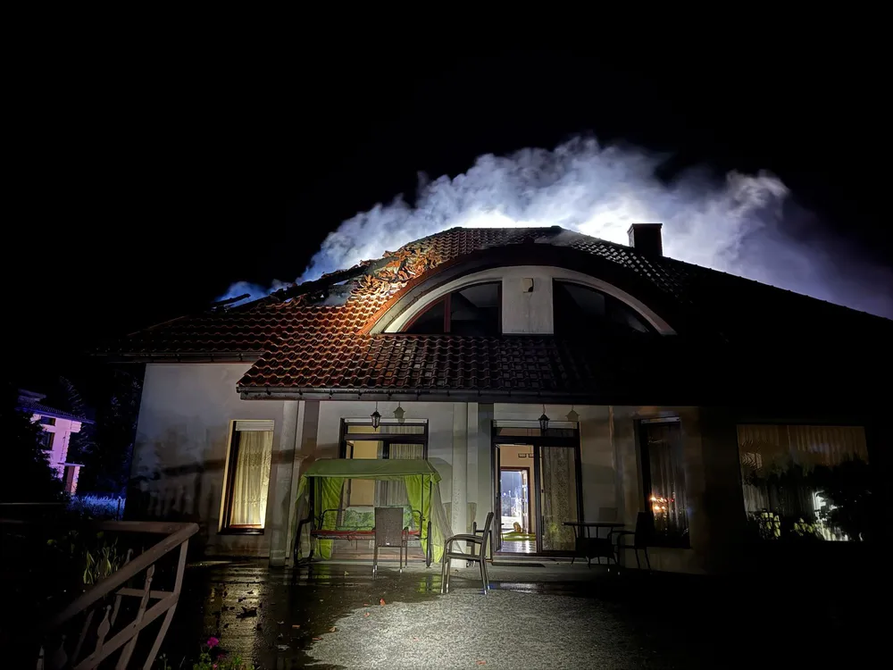 Zwęglone zwłoki na poddaszu. Tragedia w podkrakowskiej miejscowości