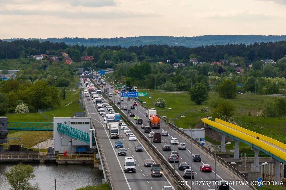 Trzeci pas na A4 pod Krakowem. Nowy most przez Wisłę? Oto 3 scenariusze