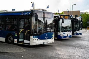 Koniec wakacji, wielkie roszady w KMK: które linie wracają, które znikają?