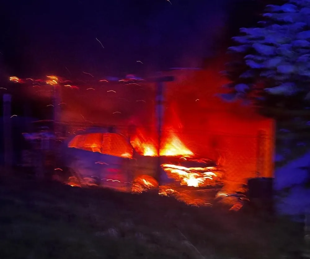Poważny pożar pod Krakowem! Samochód stanął w ogniu