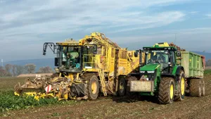 Jak technologia RTK poprawia dokładność w polu?