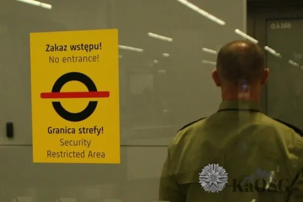 Indonezyjka, Turek i Albańczyk zatrzymani na lotnisku w Krakowie