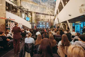 Człowiek, maszyna i przyszłość. Science & Technology Film Festival 2025 w Krakowie na półmetku