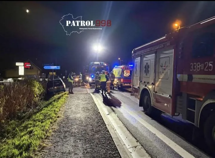 Poważny wypadek pod Krakowem. Dwie osoby trafiły do szpitala