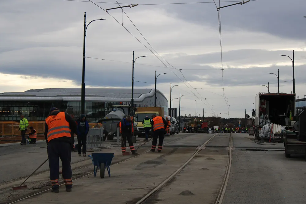 Tramwaje wracają na Most Grunwaldzki. "Wydawało się, że będziemy mieli dwa tygodnie opóźnienia"