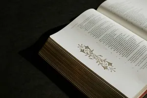 Dewocjonalia jako pomysł na prezent religijny. Co wybrać na chrzest, komunię i bierzmowanie?
