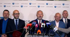 Konferencja prezydenta po akcji CBA: "4:0 z Arkadiuszem M.", "sfrustrowane małżeństwo" i "taksówka do Katowic"