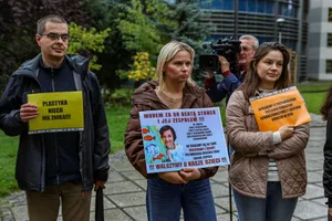 Protest rodziców w Prokocimiu po zmianach w szpitalu. "Wiele sprzecznych informacji"