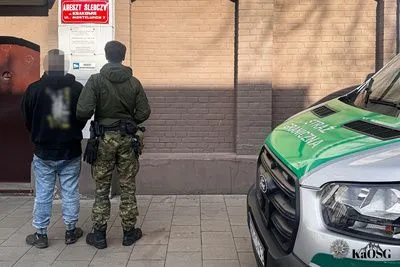 Akcja służb na lotnisku w Krakowie! Dwóch Polaków chciało uciec przed więzieniem