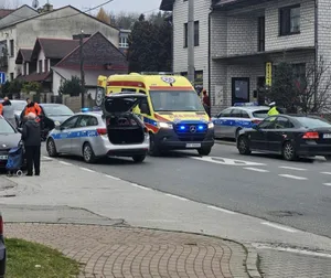 Starsza kobieta potrącona w Małopolsce. Miała przechodzić w niedozwolonym miejscu