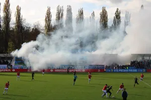 Hutnik Kraków ukarany. Decyzja PZPN po meczu pucharowym z Wisłą