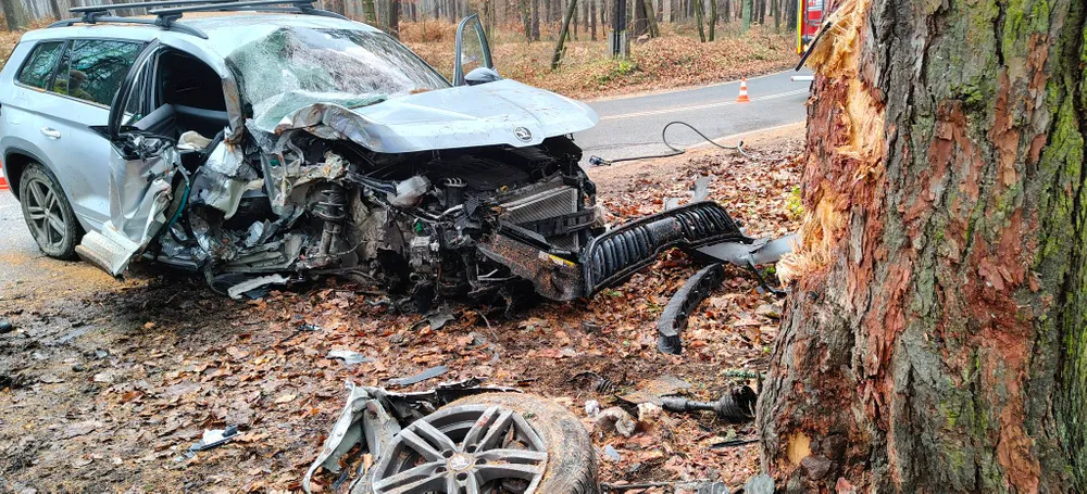 Poważny wypadek pod Krakowem. Wśród rannych 4-letnie dziecko [FOTO]