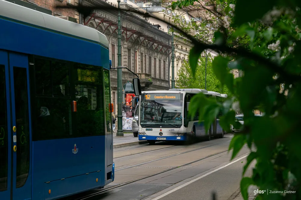 Autobusy wracają na Dobrego Pasterza. Odetchną na chwilę, ale Mistrzejowice wciąż rozkopane