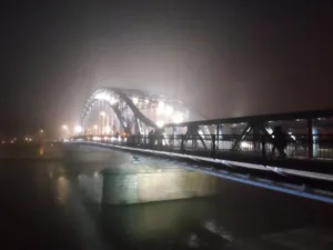 Uwaga na gęste mgły. Widoczność do 200 metrów