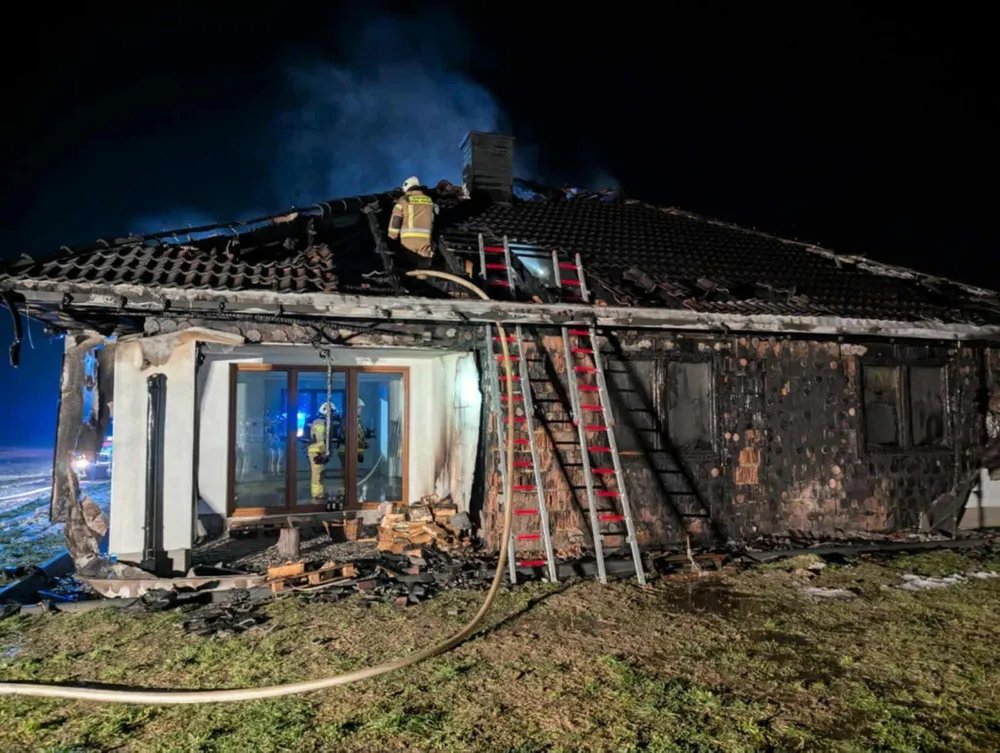 Dramatyczny pożar w Luszowicach. Dom mieszkalny stanął w płomieniach