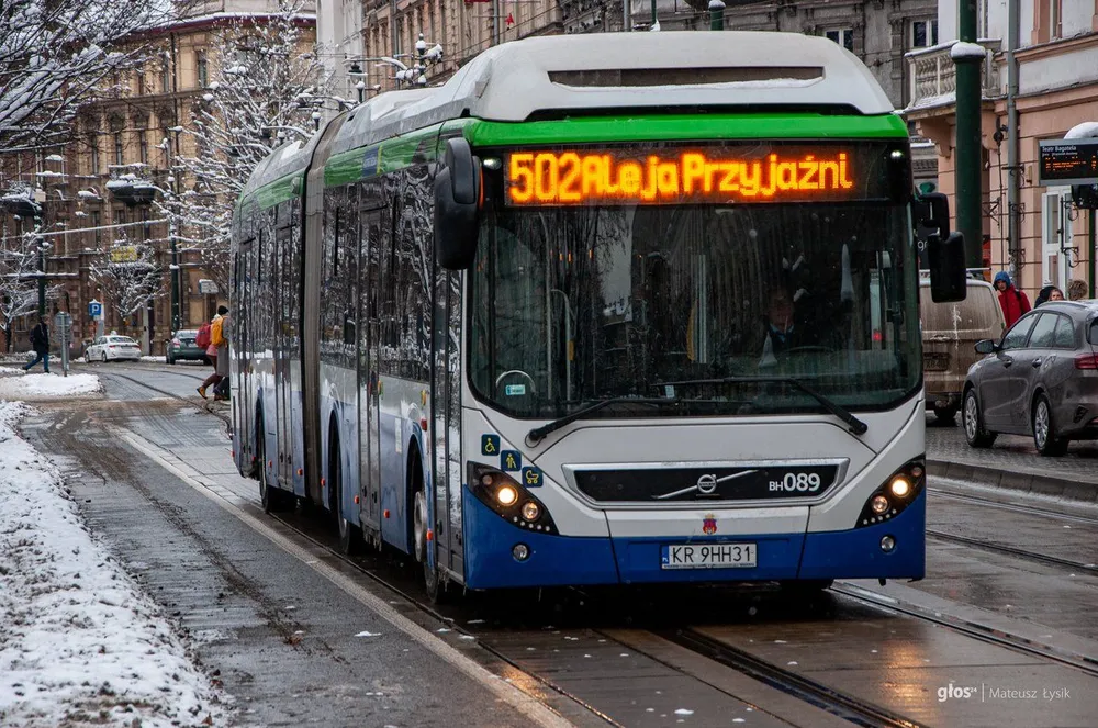 Zmiany w komunikacji w Krakowie w okresie świąteczno-noworocznym. Sprawdź swoje linie