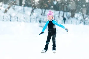 Lodowisko w Wieliczce zaprasza! Ferie zimowe z darmową jazdą dla dzieci i młodzieży