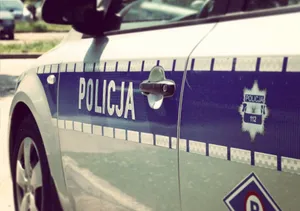 Nietrzeźwy kierowca pod Miechowem. Wyprzedzał całą kolumnę aut