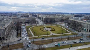 Torowisko na Placu Centalnym rozkopane. Nie wiadomo kiedy wrócą tramwaje