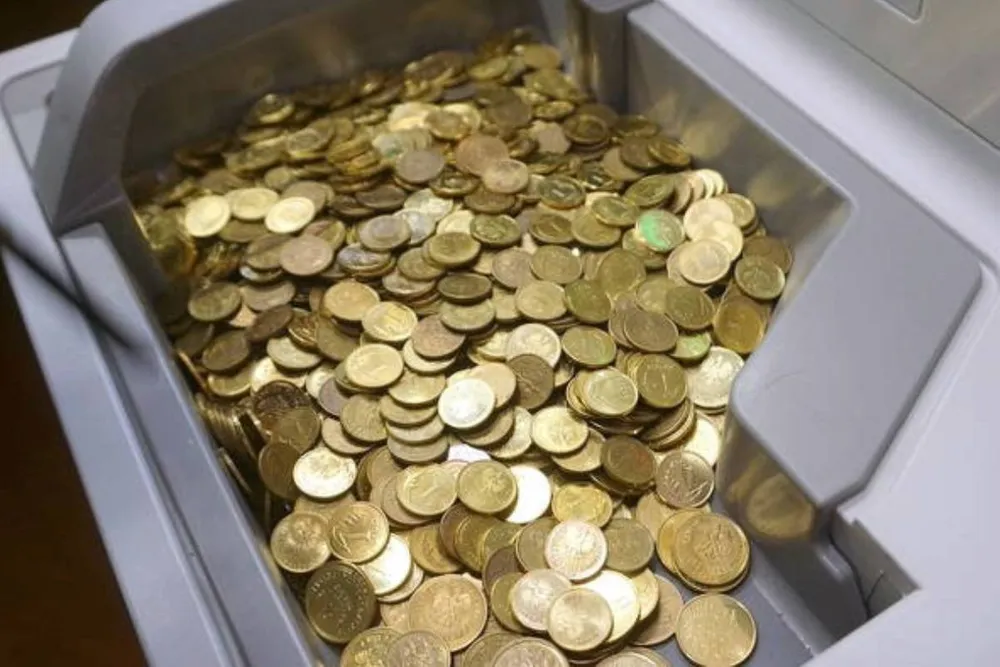 Próbował... włamać się do automatu na myjni? Nietypowa historia spod Krakowa