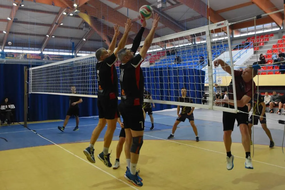 Siatkarze w Dąbrowie Tarnowskiej dla WOŚP. Zebrano tysiące złotych