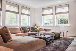 Jakie rolety do salonu wybrać?