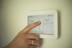 Jak długo może utrzymać temperaturę dobrze dobrany bufor? Testy i przykłady