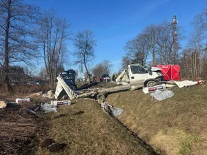 Koszmarny wypadek pod Tarnowem. Nie żyje kierowca samochodu dostawczego