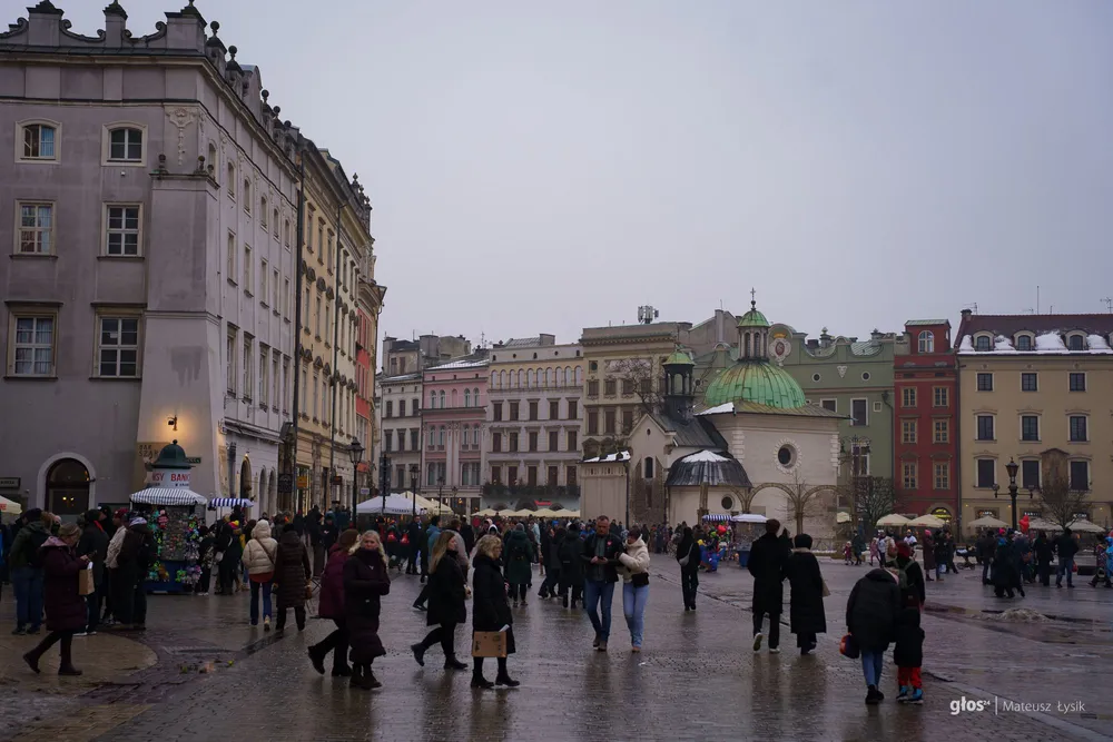 [13.02.2026] Pogoda na piątek. Przeplatanka słońca i deszczu w Małopolsce – sprawdź, gdzie spadnie temperatura