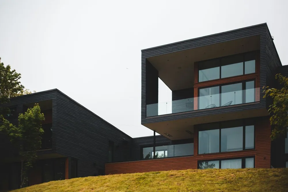 Jak sprzedać szybko dom? Sprawdzone sposoby na sprawną transakcję