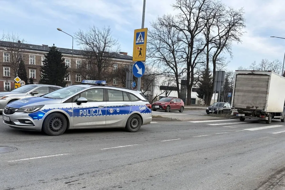 Potrącenie na przejściu dla pieszych w Tarnowie. 15-latka w szpitalu
