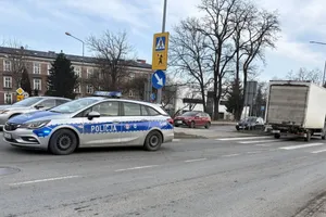 Potrącenie na przejściu dla pieszych w Tarnowie. 15-latka w szpitalu