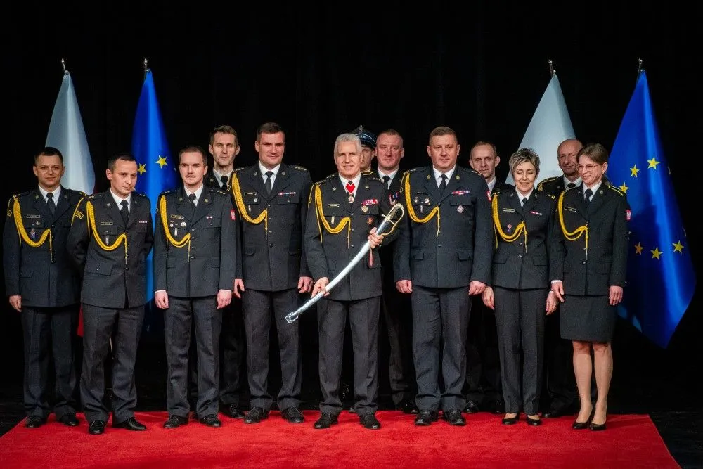 Koniec pewnej epoki w myślenickiej straży! Komendant odchodzi na zasłużoną emeryturę