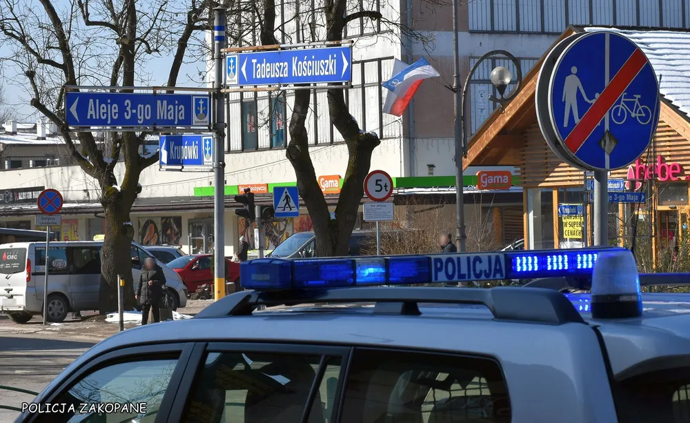 Blisko 3 promile i kluczyki w ręku. Kompletnie pijany turysta z Brazylii zatrzymany w Zakopanem