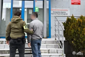 Dwóch cudzoziemców zatrzymanych w Krakowie. W naszym kraju przebywali nielegalnie